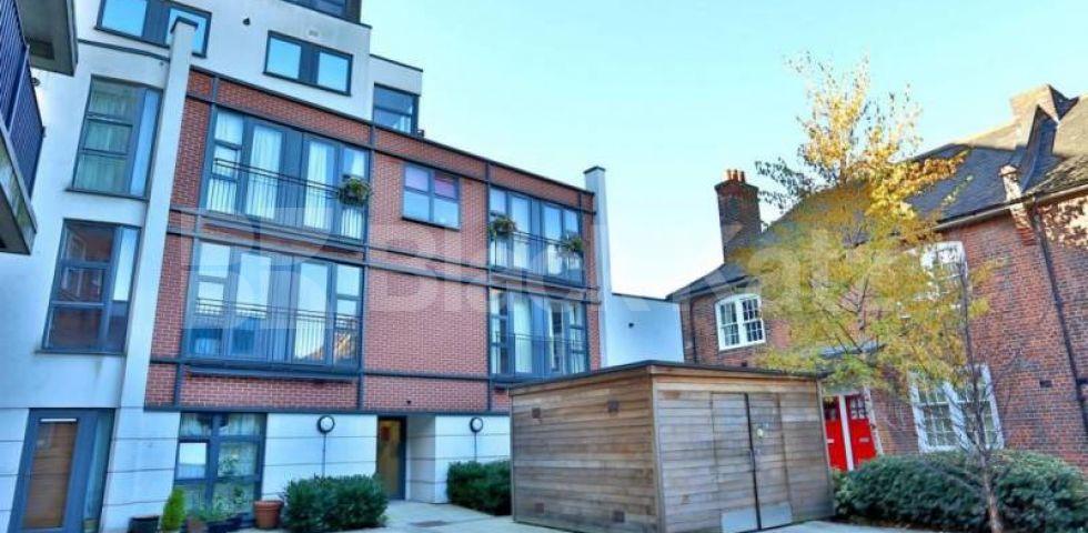			NEW INSTRUCTION , 1 Bedroom, 1 bath, 1 reception Apartment			 Pengelly Apartments. Bartlett Mews , Isle of Dogs